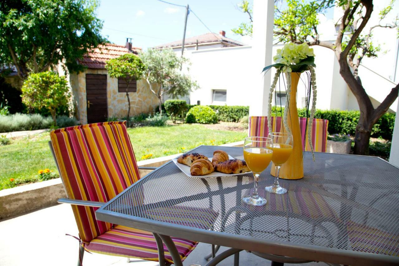 Apartman Topic Apartamento Kaštela Exterior foto