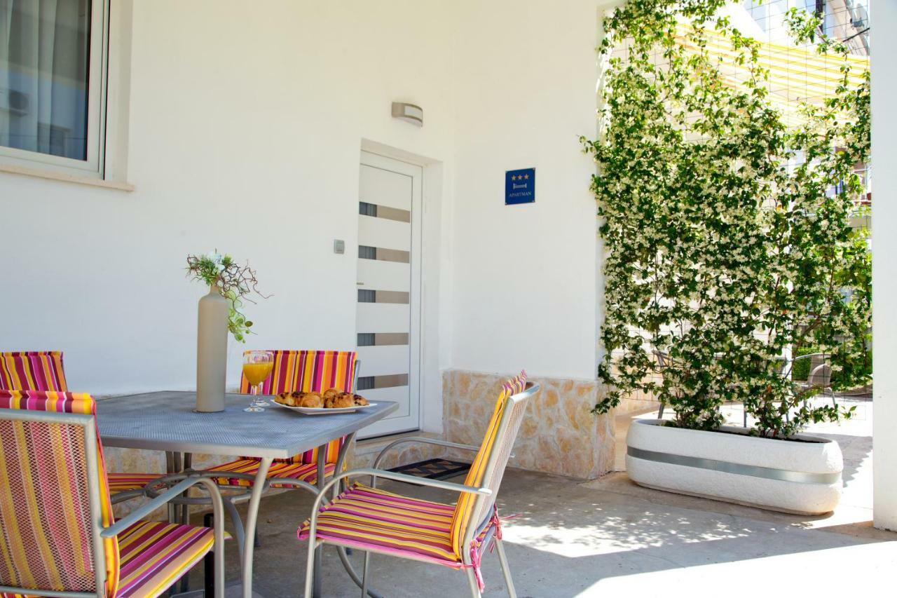 Apartman Topic Apartamento Kaštela Exterior foto