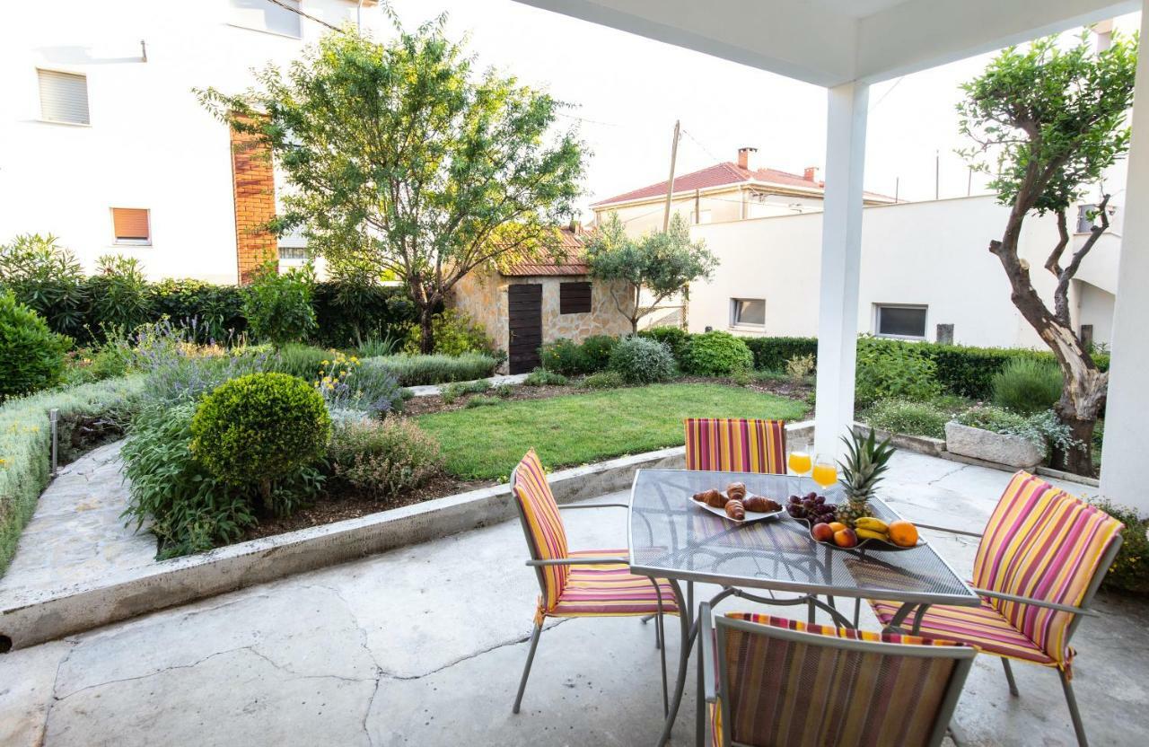 Apartman Topic Apartamento Kaštela Exterior foto